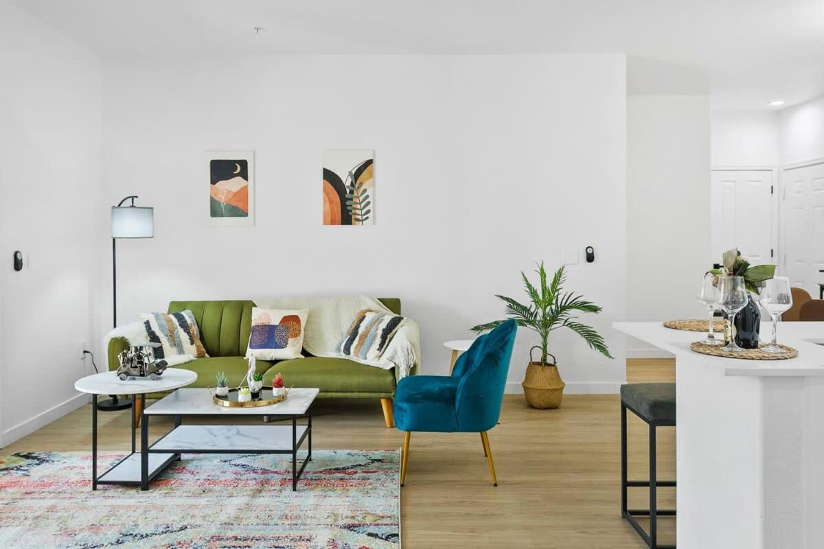 Cozysuites Glendale By The Stadium With Pool 02 Экстерьер фото