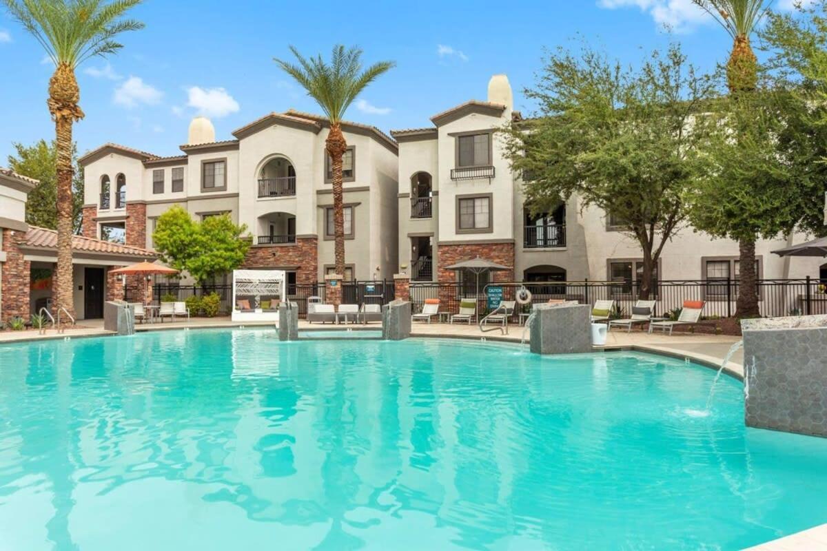 Cozysuites Glendale By The Stadium With Pool 02 Экстерьер фото